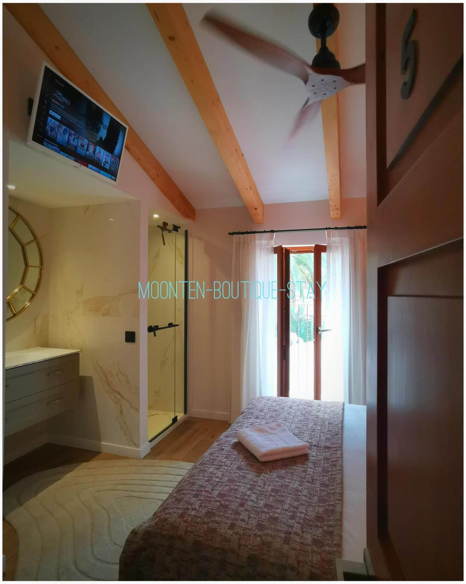 סולר Moonten Boutique Stay מראה חיצוני תמונה